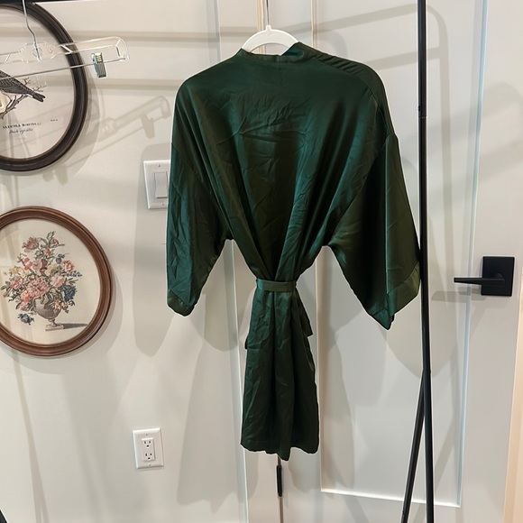 Victoria’s Secret Robe - Picture 2 of 2